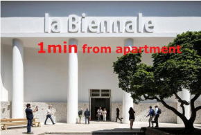 Отель Susy Biennale Apartment - Canal View and Garden  Венеция